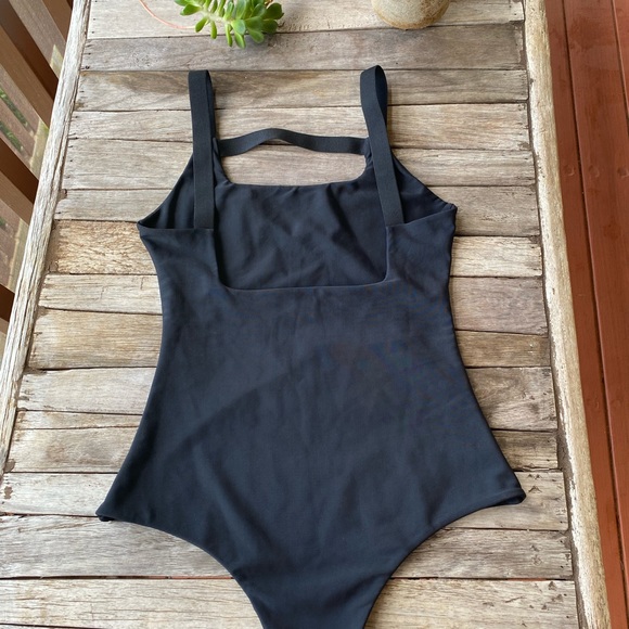 MIKOH One piece black - Picture 3 of 3